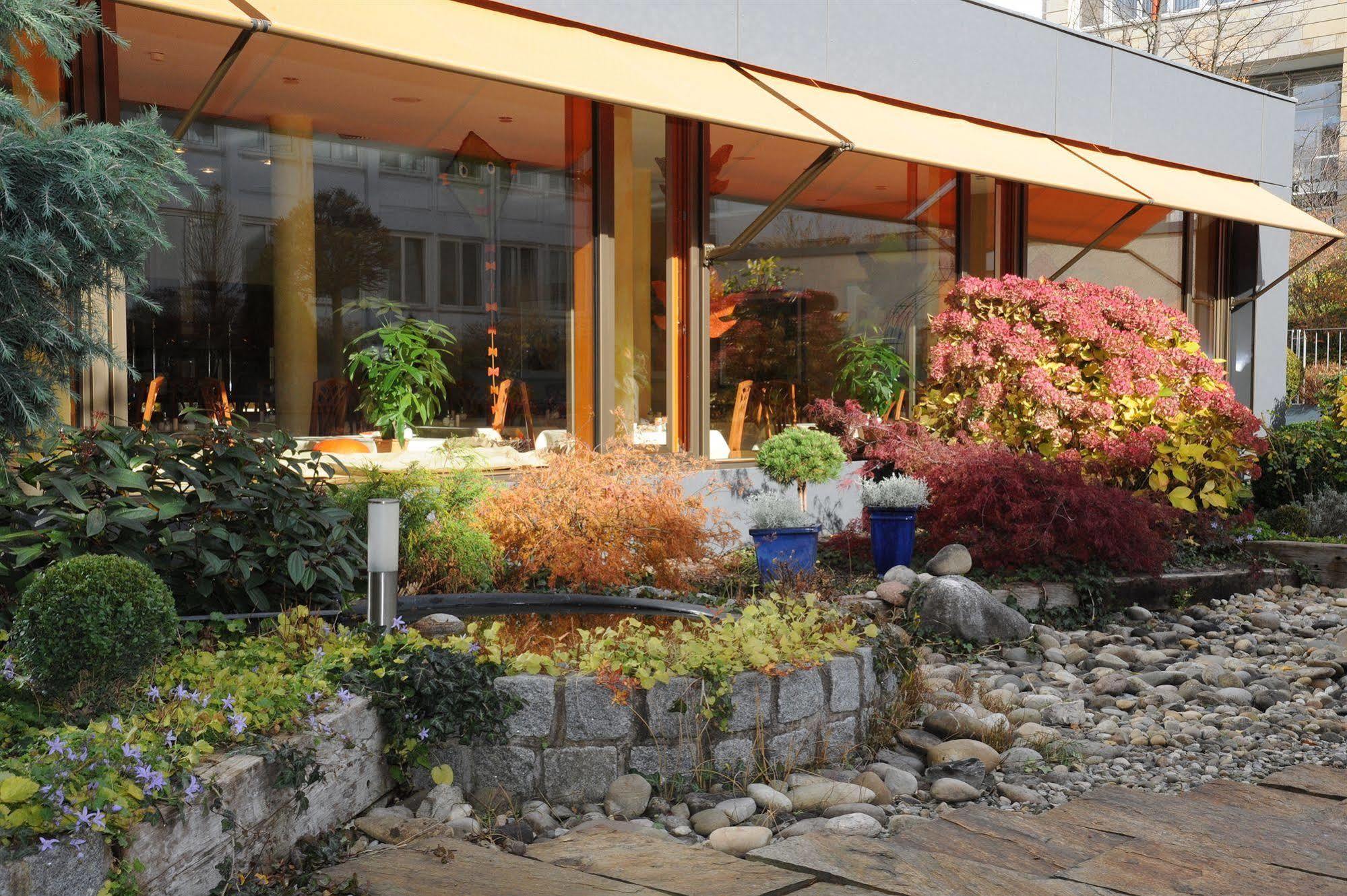 Kronenhotel Stuttgart Ngoại thất bức ảnh