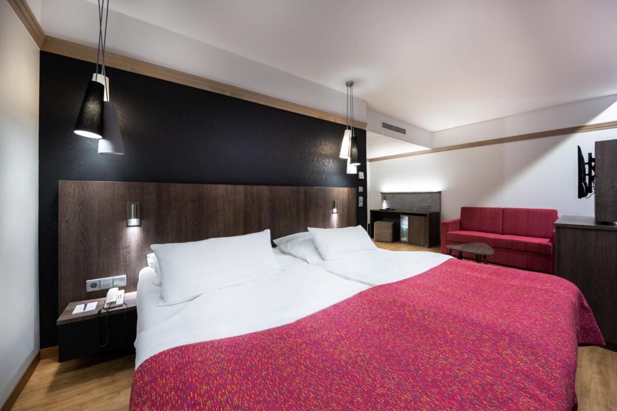 Kronenhotel Stuttgart Ngoại thất bức ảnh