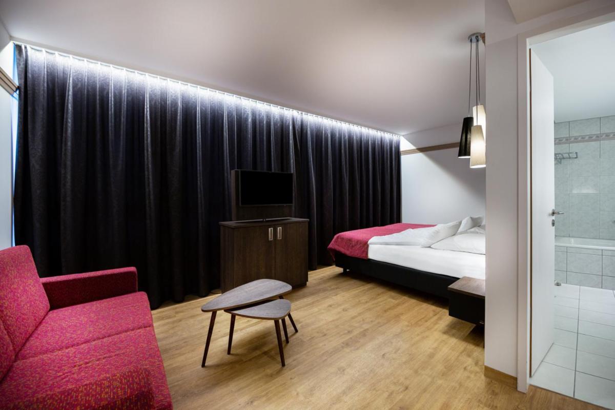 Kronenhotel Stuttgart Ngoại thất bức ảnh